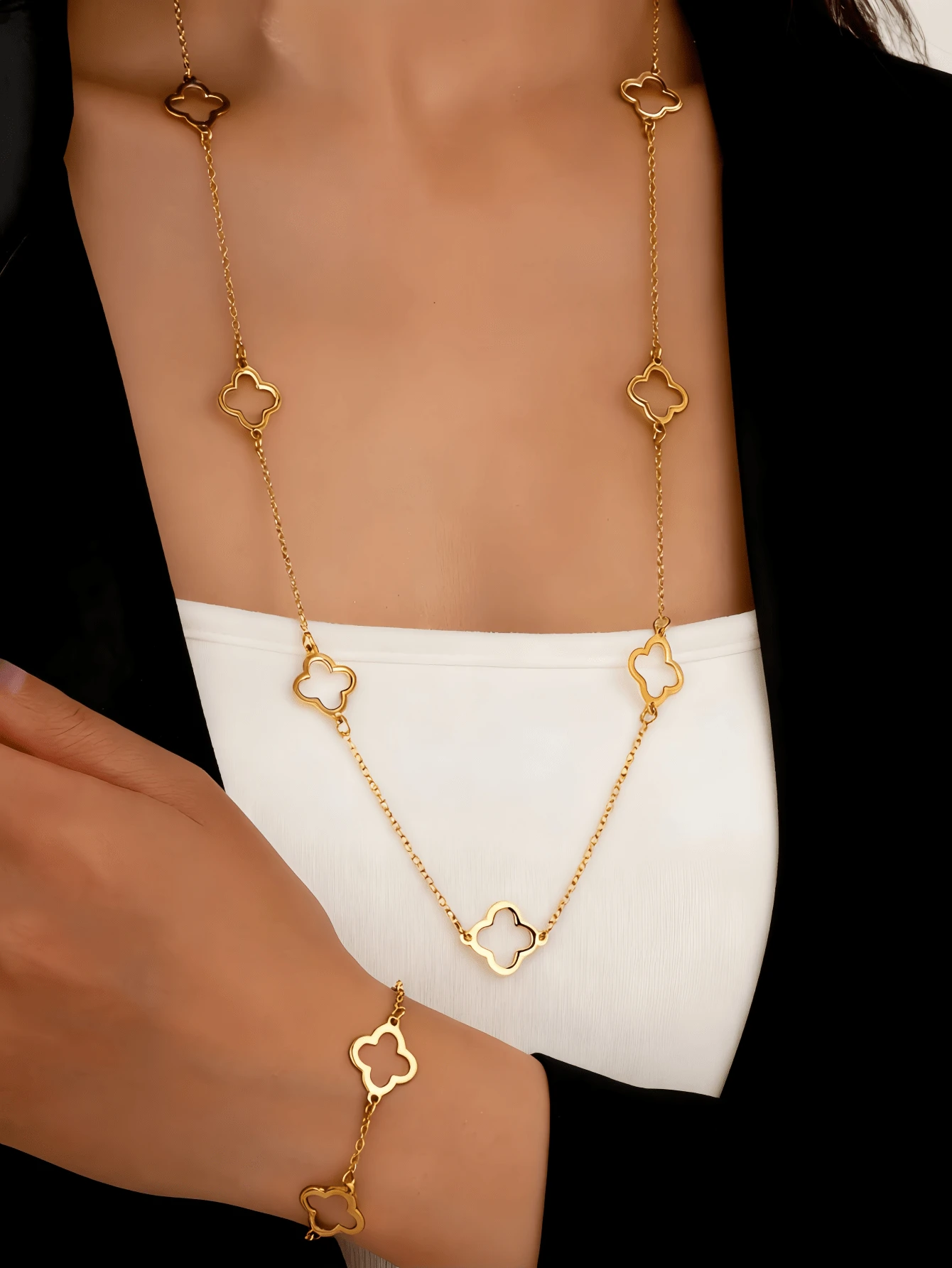 1件/2件装时尚四叶草不锈钢项链手链首饰套装，优雅百搭，适合女性、派对、日常休闲佩戴，也是情人节送给女性的绝佳礼物。 - 四葉草首飾 - 查看 1