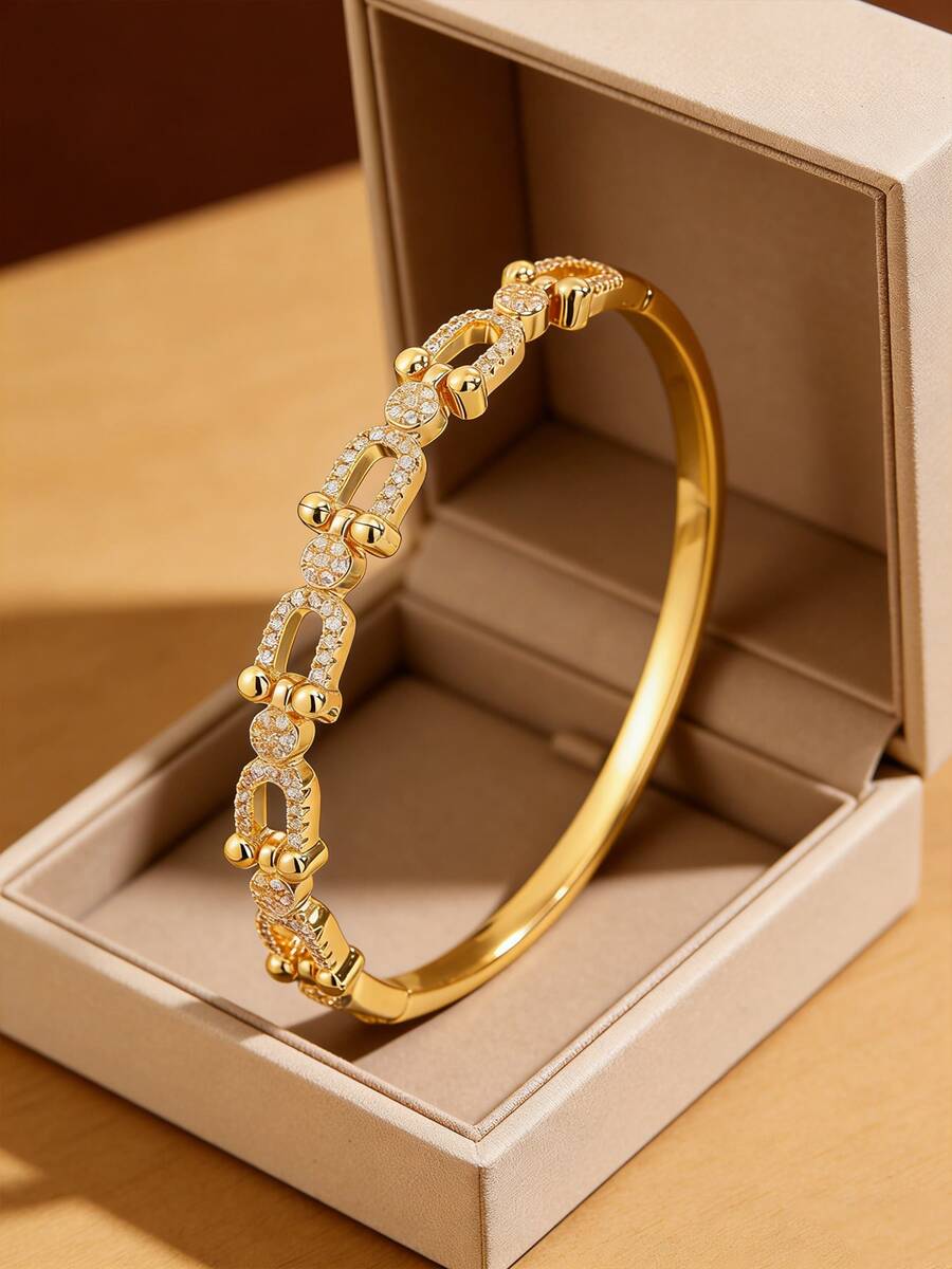 1pc - Luxury And Stylish Link Copper Bracelet. The Smooth Bracelet Body Is Plated With 18k Gold, Which Is Not Easy To Fade. The Link Design Has Its Own Unique Style And Is Also Outstanding When Worn In Everyday Outfits. - Gold - View 1