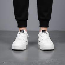 Tenis de hombre Tenis para hombre Zapatos para hombre Zapatillas casuales estilo skate para caballero de moda urbana, calzado ligero con cordones de material transpirable y suela suave antideslizante para caminar, zapatos cómodos resistentes al desgaste para deporte y uso diario, diseño minimalista elegante y versátil. - Blanco - Ver 4