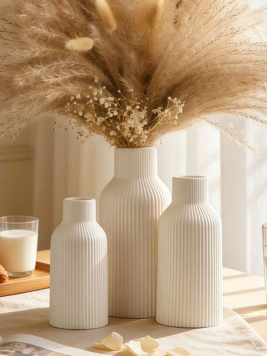 1个白色陶瓷花瓶，波西米亚风格花瓶，家居装饰，现代农舍风格花瓶，适合插蒲苇草、鲜花，装饰性白色玻璃花瓶，适用于婚礼、客厅、卧室、咖啡桌、置物架、玄关等场所。