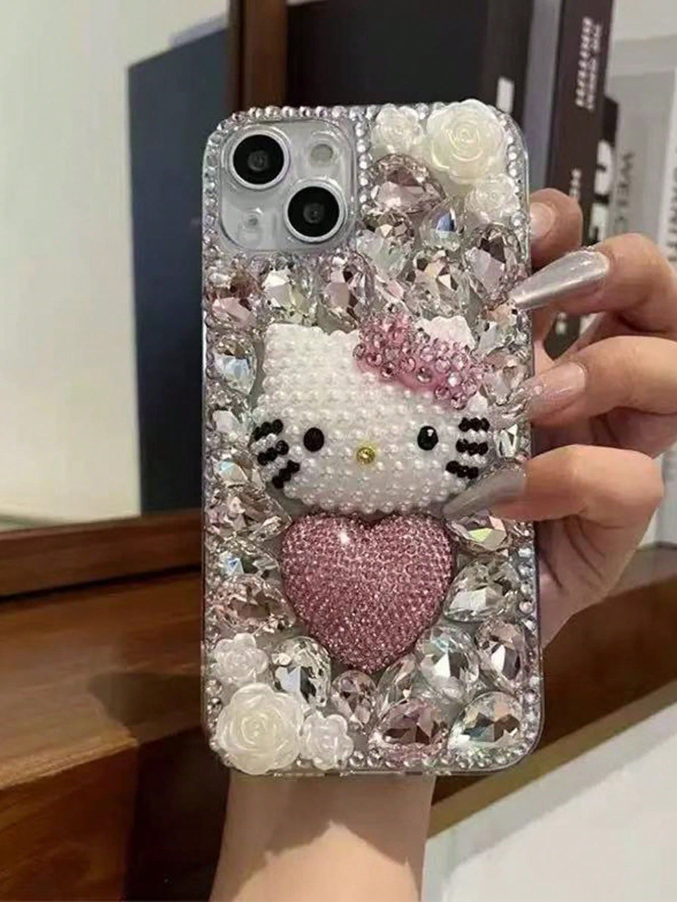 SANRIO Funda de teléfono a prueba de golpes de TPU con decoración de cristales de Rhinestone y diseño de Hello Kitty 3D con corazón, compatible con iPhone 11/12/13/14/15/16/17/Pro Max, regalo de primavera - Plateado - Ver 1