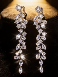 Pendientes con borla de circonita cúbica encantadores, adecuados para fiestas y vestimenta de noche - Pendientes - Ver 2