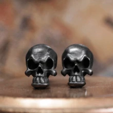 1 đôi khuyên tai nam kiểu dáng cổ điển Gothic màu đen hình đầu lâu - Phong cách Punk Rock, chất liệu đồng không gây dị ứng. - Bạc - Xem 7