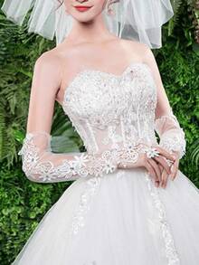 1 Pair Multifunctional Lace White Bridal Gloves, New Lace Gloves, Wedding Dress Gloves, Bridal Wedding Pearl Tulle Long White Banquet Accessory Gloves, Suitable For All Seasons,Summer,Beach,Festival,Birthday - Multicolor - View 3