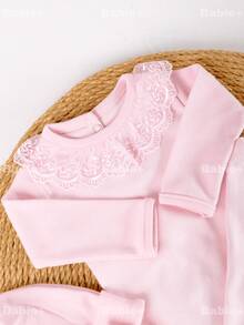 4-Piece Baby Girl Newborn Outfit Set, 100% Hypoallergenic Cotton Suedine With Lace, Pink, Bodysuit, Footed Pants, Hat, Gloves. - Hồng - Xem 3