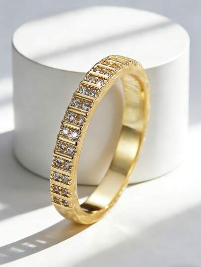 Charm-In Bague plaquée or 18 carats à double rangée de zircones cubiques, bague de luxe pour femmes au design de niche, bague plaquée or avec zircones cubiques, bague polyvalente pour un port quotidien