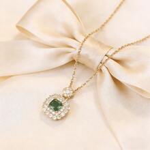 Dây chuyền mặt vuông sang trọng đính đá toàn bộ, hai lựa chọn màu sắc: xanh ngọc lục bảo và đá Cubic Zirconia. - Nhiều màu - Xem 2