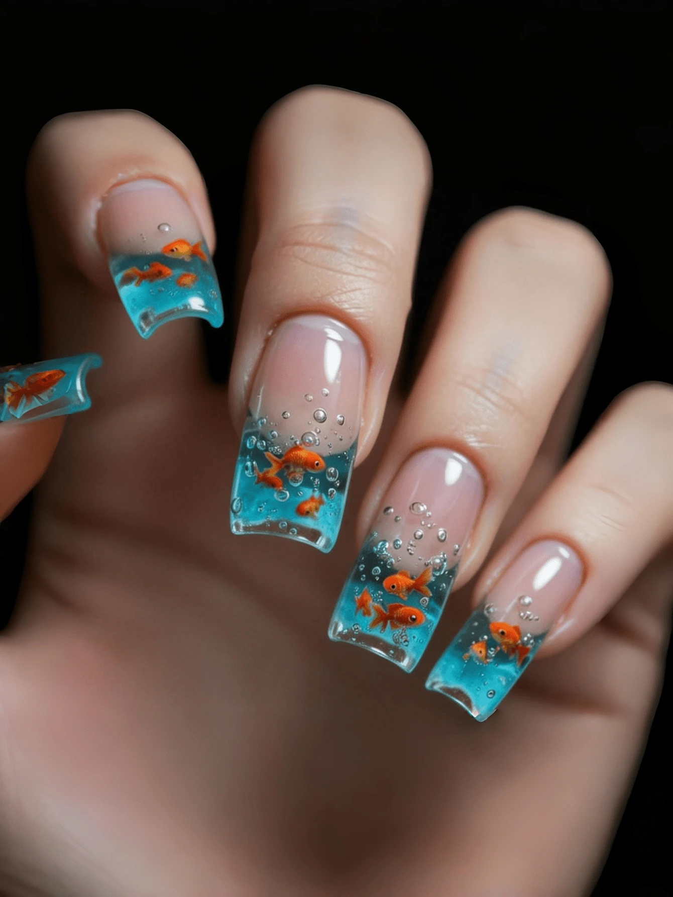 24片装蓝色金鱼图案美甲贴片，美甲用品，Y2K风格美甲 - 青碧色 - 查看 1