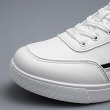 Tenis de hombre Tenis para hombre Zapatos para hombre Zapatillas casuales estilo skate para caballero de moda urbana, calzado ligero con cordones de material transpirable y suela suave antideslizante para caminar, zapatos cómodos resistentes al desgaste para deporte y uso diario, diseño minimalista elegante y versátil. - Blanco - Ver 6