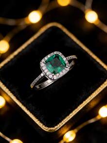 1枚925纯银镀铂金奢华高档绿色锆石镶嵌结婚戒指，方形方糖造型，小众高端银饰，送给女友的优雅礼物 - 綠色 - 查看 4