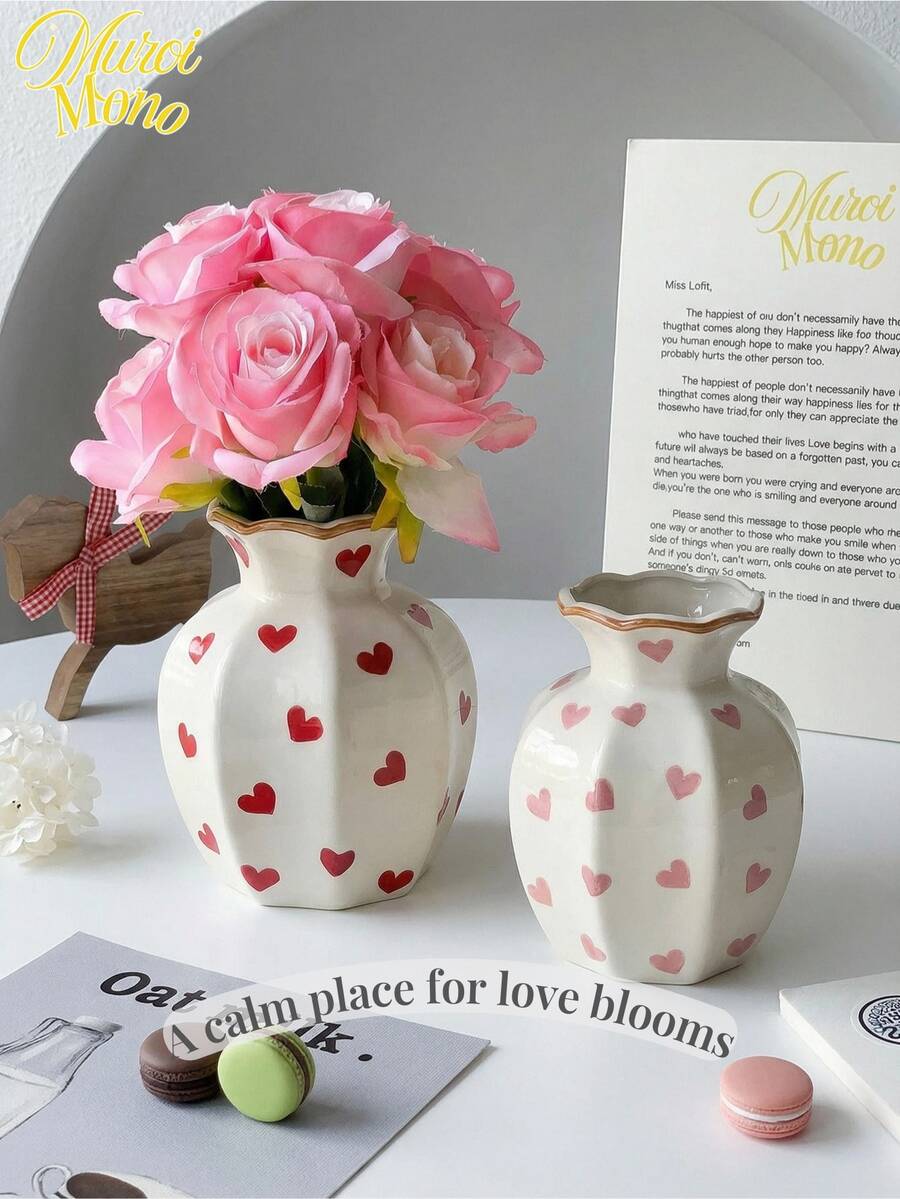 1pc Pink Heart Ceramic Vase, Cute European Style High-Value Bedroom Decor, Medium Size, American Farmhouse Style Vase (Practical Item), Suitable For Home Decor, Wedding, Bedroom, Entryway, Nightstand, Minimalist Elegant, Dining Table Decor, Vase Gift For Family And Friends