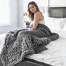 1Pc Large Thick  Chunky Knit Throw Blanket,50"X 60", Bulky Plush Cat Tail Yarn Blanket, 100% Handmade With Soft Chenille Yarn, Fluffy Soft Thumb Jumbo Yarn For Crocheting,4lbs Thick Knitted Blankets For Couch Sofa Bed Home Decor.(Dark Grey) - Dark grey01 - 查看 9