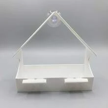 这款窗户式喂鸟器配有强力吸盘和排水孔，可安装在窗户上，适用于野生鸟类。开放式托盘方便盛放鸟食，双栖木设计，安装简便，易于添加鸟食和清洁。 - 均碼 - 查看 14