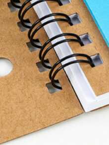 四合一螺旋笔记本套装，包含活页笔记本（带笔夹）、便签纸、书签和彩色索引标签，棕色纸封面，便携尺寸 4.1 英寸 x 5.3 英寸，适合日常记笔记。 - 升級款 - 查看 4