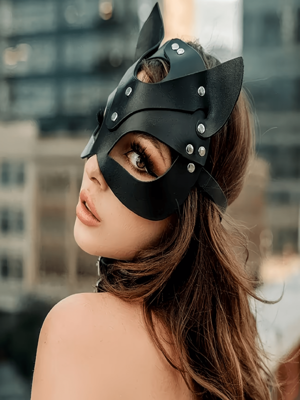 2pcs Sexy Punk Style Cat Face Mask & Heart-Shaped Leather Collar Role Play Set, Adjustable Mask Suitable For Party Decoration, Couples