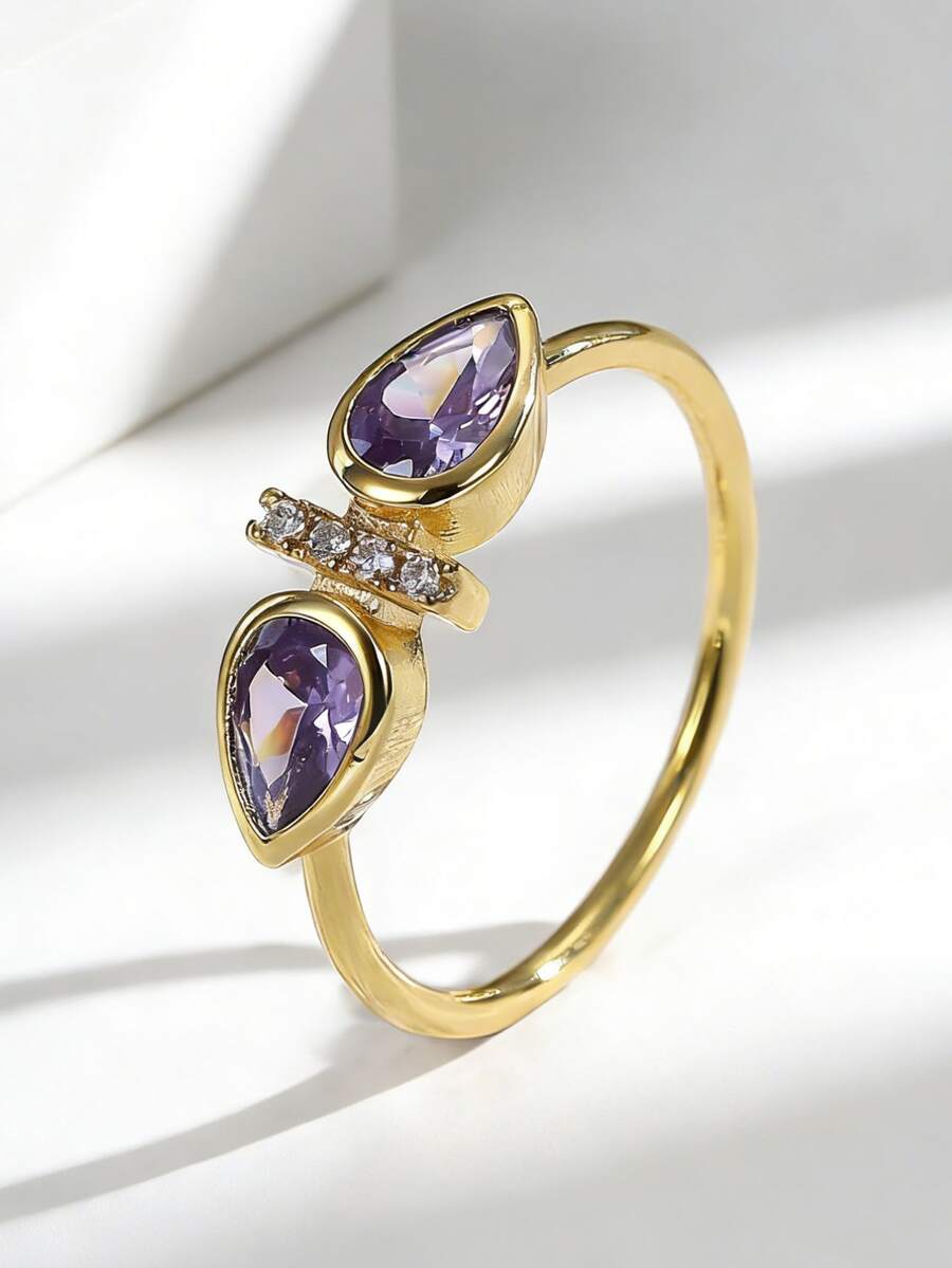 Charm-In 女士镀金紫色锆石戒指，轻盈奢华的鸡尾酒戒指，适合约会、派对、通勤、休闲等各种场合佩戴。 - 金色 - 查看 1