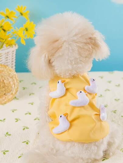  1pc LANGXINGCS Pet Dress, Cute Duck Design Dog Clothes, Sleeveless Yellow Cat Dress With Openable Collar, Soft & Comfortable Pet Petal Skirt, Suitable For Medium & Small Cats And Dogs