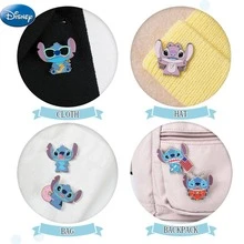 Monogram 1 chiếc ghim cài áo Stitch bằng hợp kim kẽm tráng men, sản phẩm chính thức của Disney – Ghim cài áo hình hoạt hình dễ thương dùng để trang trí quần áo, túi xách, ba lô, mũ và phụ kiện tóc, quà tặng anime sưu tầm thú vị nhân dịp sinh nhật và Giáng sinh. - 1 cái - Xem 7