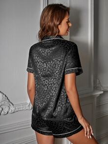 2 piezas Conjunto de pijama de mujer con estampado de leopardo, camisa de manga corta con botones y pantalones cortos - Negro - Ver 2