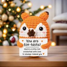 1 Stück handgefertigte gehäkelte Dekorationsfigur für den Schreibtisch, süße Cartoon-Tier- und Pflanzenformen, ideal als Geburtstagsgeschenk/Freundschaftsgeschenk für beste Freundin, Schwester, Mutter, Großmutter, Kollegin, Familie, ihn/sie, Unterstützung positiver Emotionen, kreative Party-/Thanksgiving-/Valentinstag-Dekoration, Kinderkuscheltier, Zimmer-/Schreibtisch-Ornament, kleine Erinnerungsstücke - Verschiedenfarbig - Übersicht 20