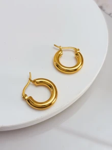 OBOVAY Elegant Minimalist 304 Stainless Steel Gold-Plated C-Shaped Hoop Earrings, Suitable For Young Women To Attend Parties, Also An Ideal Gift For Mother's Day, Valentine's Day For Wife Or Friends - Gold - View 4