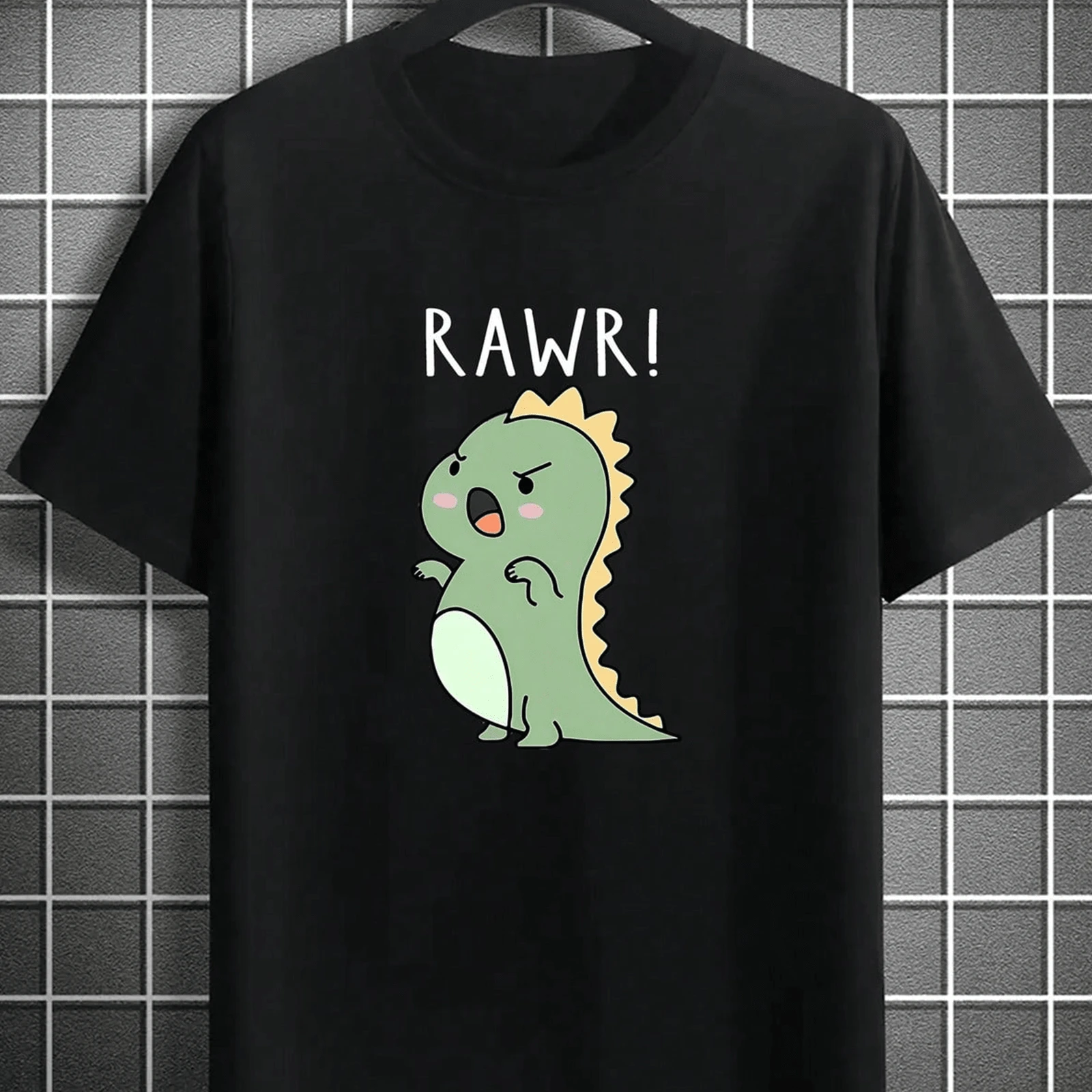 180GSM Pure Cotton Printed T Shirt Featuring Mens Cute Dinosaur Rawr Cartoon Print Lightweight Summer Design Breathable And Soft Fabric Adopting Knitting Technology Durable And Easy To Clean Comfortable To Wear Perfect For Kids Offers A Cute Personality - 黑色 - 查看 1