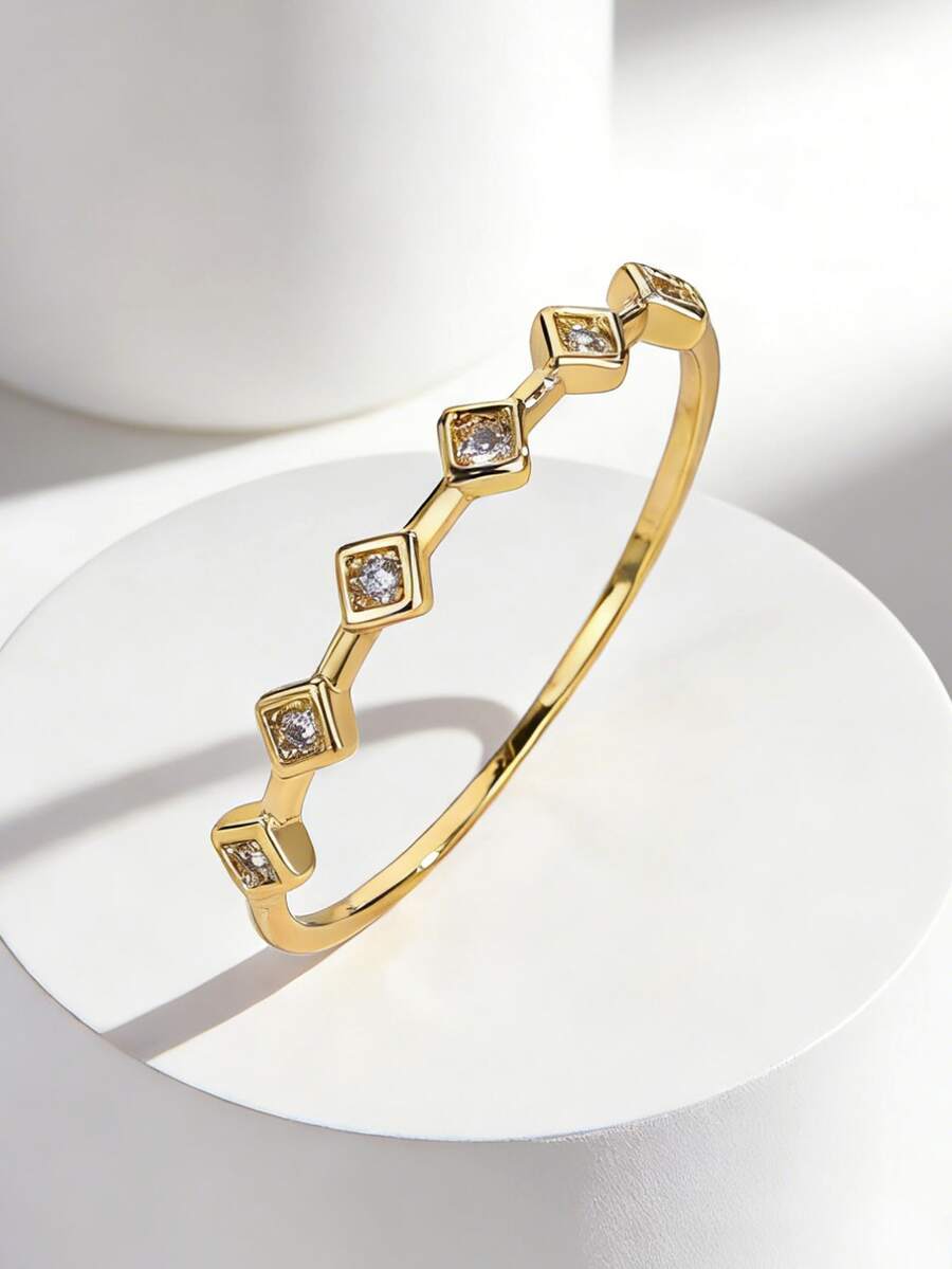 Charm-In Minimalist Style Gold-Plated Cubic Zirconia Ring, Women's Everyday Luxury Versatile Band Ring, Suitable For Commute, Date, Birthday, Friendship Gift, Gold Jewelry - Gold - View 1