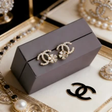 High-End Fashionable Diamond Hoop Earrings, Multi-Functional Unique Earrings, Golden Full-Diamond Wide Ear Clips, Luxurious And Sparkling Diamond High-End Earrings, Suitable For Daily Life, Banquets/Parties, Weddings, Travel, Vacation, Music Festivals, Beaches, Festivals And Other Occasions, Perfect Valentine's Day Gift - one-size - View 6