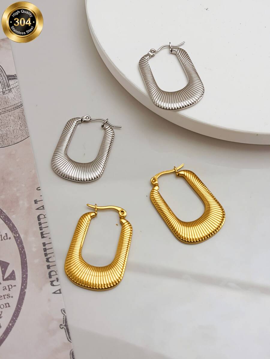 1pc Stainless Steel Twisted Square Ear Cuff, Luxury Gold & Silver Earrings, Gift For Boyfriend On St. Patrick's Day Or Valentine's Day, Heart-Shaped Earrings Accessories For Women - Multicolor - View 1
