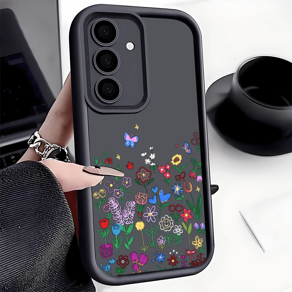 1pc Fashionable Flower & Butterfly TPU Shockproof Phone Case, Thick Anti-Slip Protective Cover Compatible With Huawei, Honor, Compatible With Redmi, Galaxy S26, S26 Plus, S26 Ultra, - Black - View 1