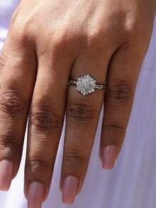 1枚S925纯银几何戒指，镶嵌合成锆石，优雅精致，适合女性日常佩戴。 - 銀色 - 查看 5