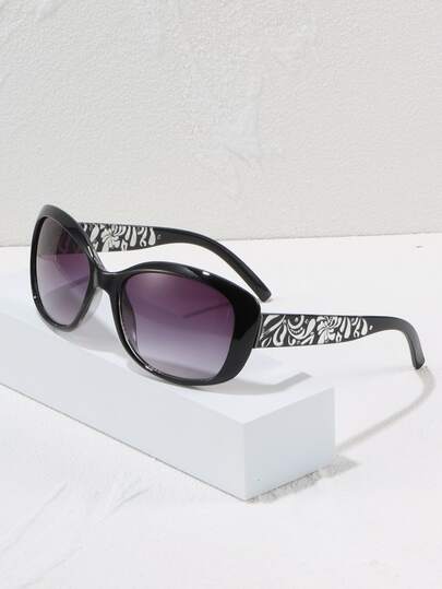 1pc Narrow Frame Laser Rhinestone Punk Style Fashion Glasses For Women, Accessory For Casual, Outdoor, Vintage Y2K Basic, Business Casual Gift, Suitable For Daily Wear, Beach, Vacation, Walking, Shopping, Driving, Street Photography, Summer Beach Holiday, Outdoor, Travel