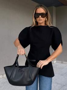 女士新款黑色短袖上衣，泡泡袖，不对称下摆，优雅简约风格，夏季必备 - 黑色 - 查看 3