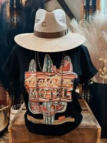 Women's Vintage Western Pattern T-Shirt - Soft Breathable Cotton Casual Daily And Theme Party Essential - White Nostalgic Motel Design Top - 黑色 - 查看 1