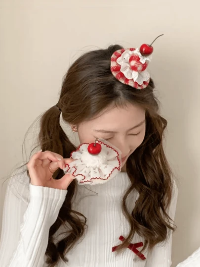 可爱红色格子樱桃蛋糕发夹，提升拍照氛围刘海夹，生日发饰，日式风格，发爪，发夹，发卡，发卡