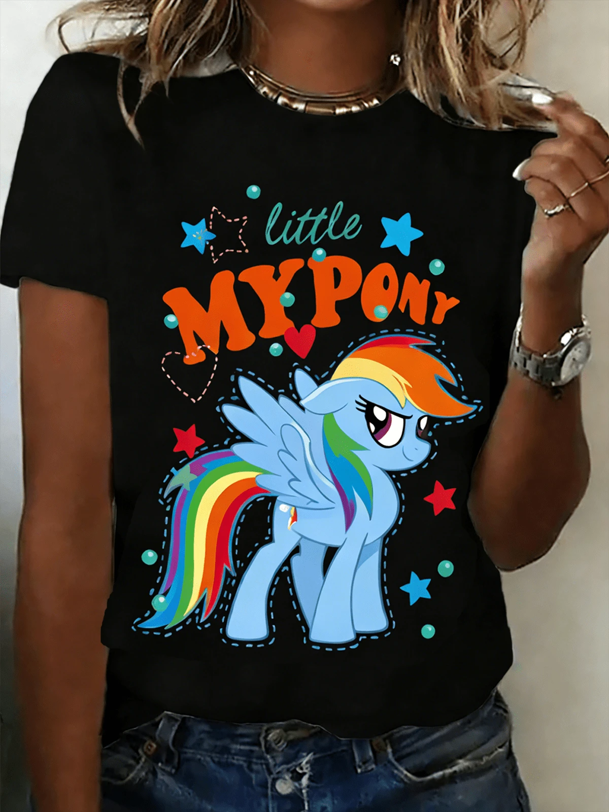 Adorables camisetas con estampado de poni de anime para parejas y unisex. Hechas de algodón suave y poliéster resistente, estas coloridas y divertidas camisetas son ideales tanto para hombre como para mujer. ¡Combínalas con tu pareja o expresa tu personalidad única! Perfectas para el día a día, como regalo o para eventos temáticos.  Casual    Poliéster    Ninguno    impresión  Noche de fiesta  Colegio  Vacaciones    Apto para todas las estaciones - Negro 18 - Ver 1