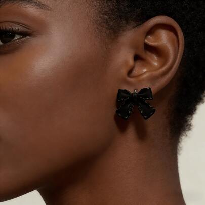 1 par de nuevos pendientes de lazo negro minimalistas y elegantes, pendientes pintados con un toque elegante, adecuados para el Día de San Valentín, banquetes, fiestas, accesorios de joyería para mujer