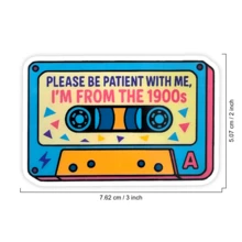 1张“请耐心等待，我来自1900年代”贴纸，趣味磁带笔记本电脑贴纸，复古90年代混音带黑胶唱片贴纸，千禧一代礼物，防水易撕水瓶贴纸，复古磁带保温杯贴纸，潮流怀旧笔记本贴纸，送给90后学生的完美礼物，讽刺老灵魂汽车贴纸，易贴复古笔记本电脑黑胶唱片贴纸，趣味1900年代幽默水瓶贴纸，可爱磁带笔记本装饰，80年代90年代美学保温杯黑胶唱片贴纸，送给千禧一代和X世代的理想礼物 - S1798 - 查看 2