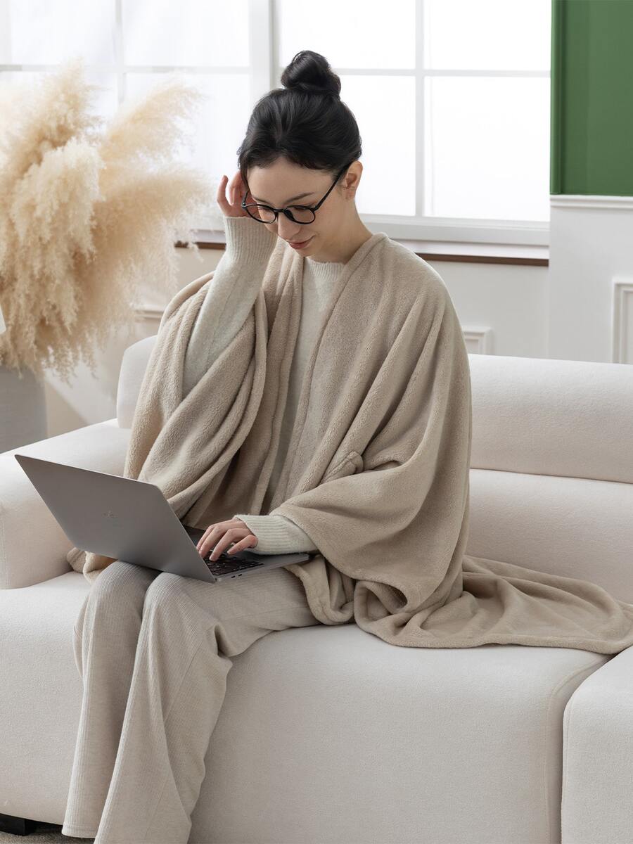 Velvetloft Wearable Throw Blanket - Ultra Soft Fleece With Pockets, Cozy Oversized Wrap For Home Office Travel - ngũ cốc màu trắng sữa - Xem 1
