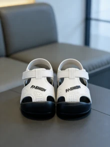 Cute Rhinestone Bow Open Toe Girls Sandals, Breathable Non-Slip Beach Holiday Shoes - Black and White - View 6