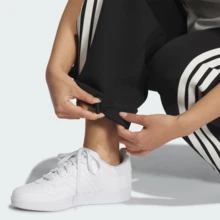 adidas STORY DOUBLE KNIT BANANA PANT 寬鬆運動百搭條紋休閒長褲 女款 - 黑與白 - 查看 5