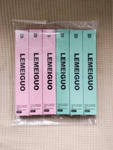 包裝高級牙刷，適合旅行攜帶，輕巧易用，為敏感牙齒提供額外牙齦保護。超軟毛牙刷為敏感牙齦提供額外保護，防止口臭與牙齦出血。 - 彩色 - 查看 31