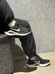Nike Structure 26 時尚舒適 布料防滑耐磨 低筒 休閒跑步鞋 男女同款 黑白色 - 黑與白 - 查看 7