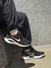 Nike Structure 26 時尚舒適 布料防滑耐磨 低筒 休閒跑步鞋 男女同款 黑白色 - 黑與白 - 查看 8
