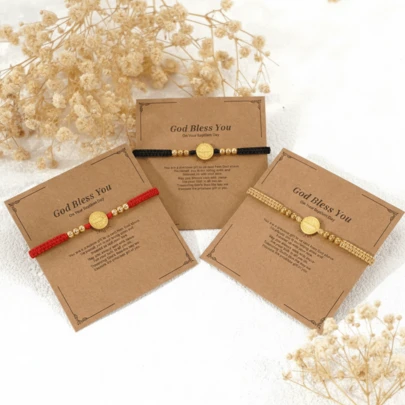 צמיד קלוע בעבודת יד בסגנון מינימליסטי אופנתי עם מדליון ישו אדום/שחור/זהב, צמיד תליון מדליון זהב, צמיד דתי, צמיד דתי לנשים הניתן לערום, עיצוב חוט משיכה מתכוונן, מגיע עם כרטיס ברכה, מתנה למשפחה, חברים, מאהב, יום הולדת, חנוכת בית, ברכת מזל טוב