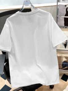 Disney Camiseta de estilo callejero retro, con estampado del logotipo de Mickey Mouse, hecha de tela de alta calidad. Camiseta de cuello redondo de manga corta para hombre. - Blanco - Ver 4