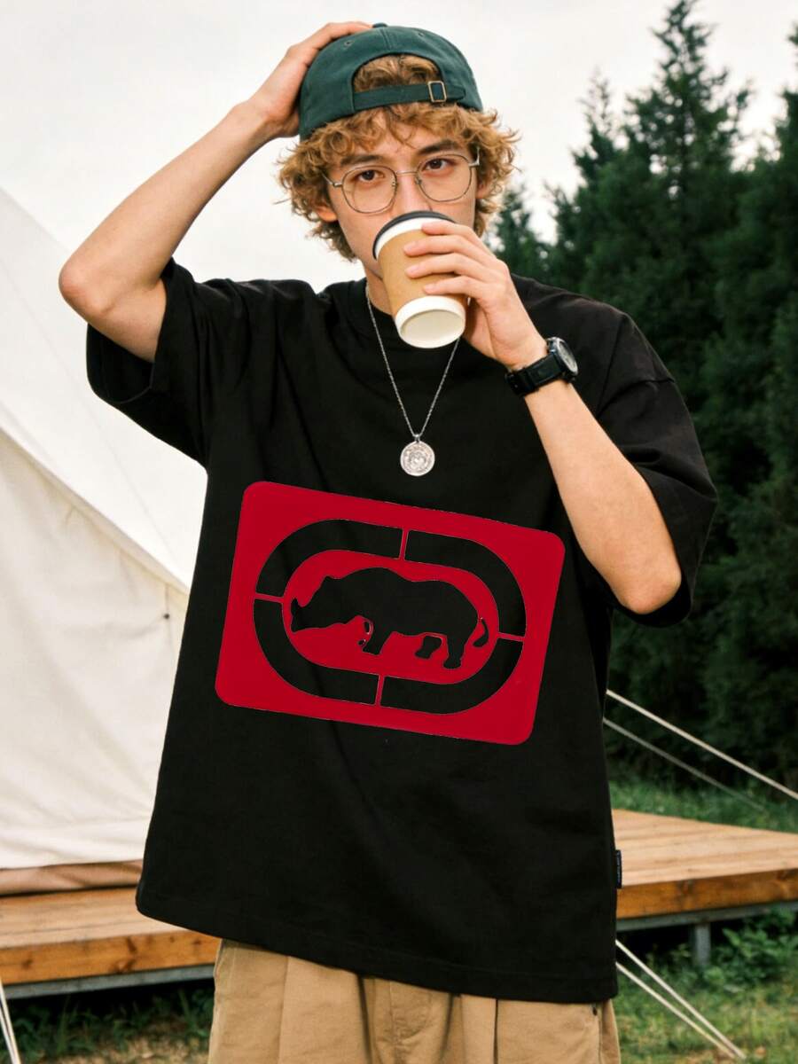 Ecko Unltd Red Rhino Logo Black T-Shirt, Bold Graphic Urban Street Wear Hip Hop Casual Tee For Men, Urban Street Style, Casual Daily Wear, Hip Hop Event, Skateboarding Outfit. - 黑色5 - 查看 1