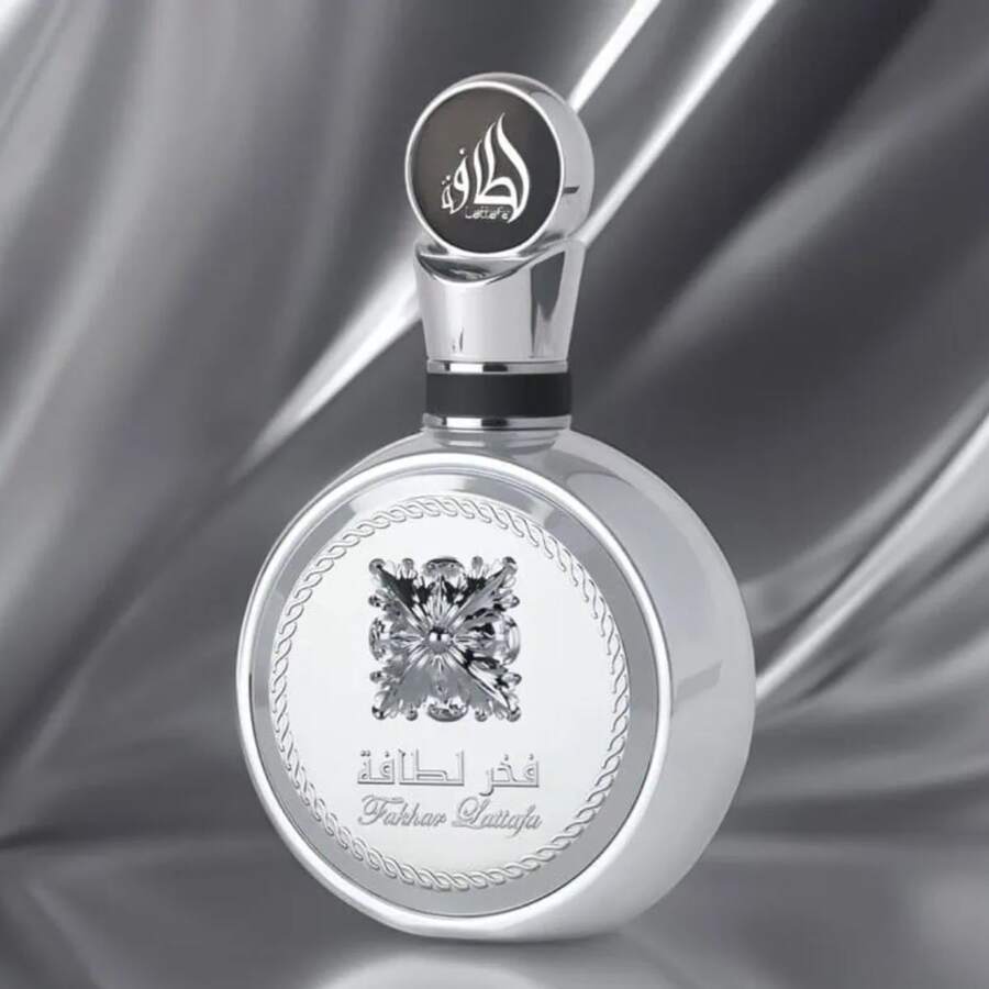 Lattafa Perfume - Spicy Woody - View 1