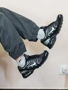 Nike Air Max Torch 4 Lace-Up Fabric & Synthetic Leather Cushioned Durable Breathable Low-Top Casual Running Shoes, Men, Black & Silver - Black Silver - View 6