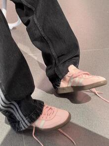 Adidas Originals HANDBALL SPEZIAL Classic Casual Thin Sole Durable Low-Top Sneakers, Unisex Pink - Pink - View 3